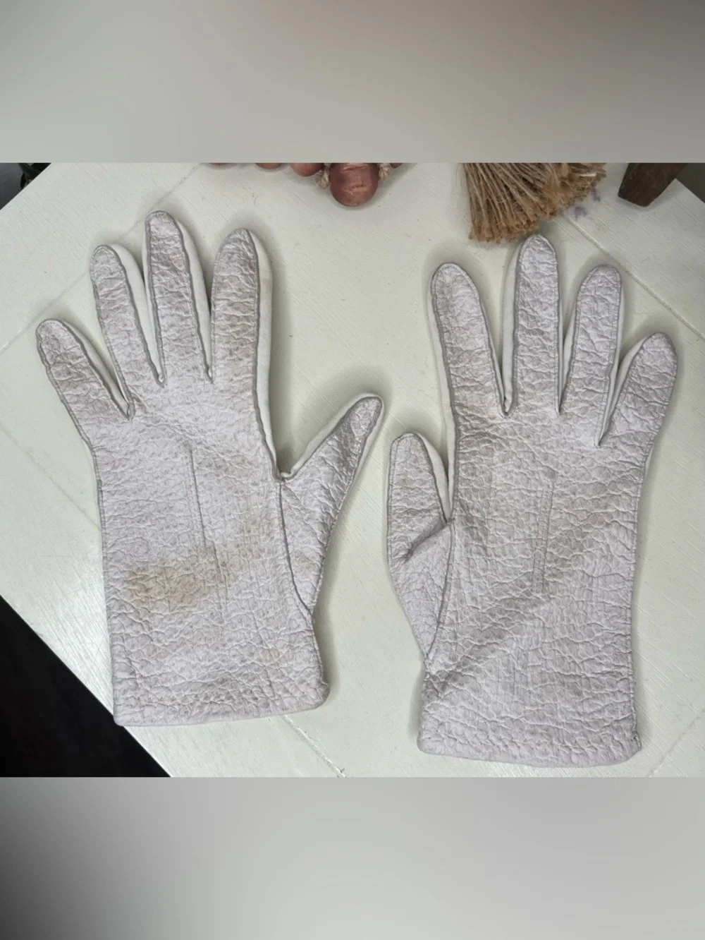 Vintage Van Raalte Textured Gloves
